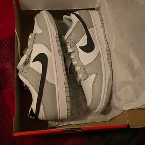 Nike dunk low retro